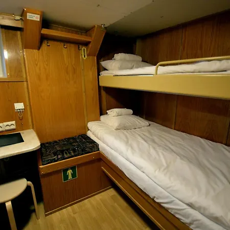 Hotellilaiva Muikku Hotelboat Muikku * Helsinki